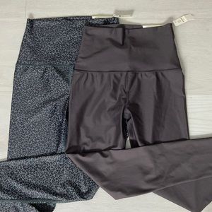 NWT OFFLINE leggings !